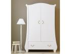 Luxuriöser Kleiderschrank Tulip mit goldenen Griffen